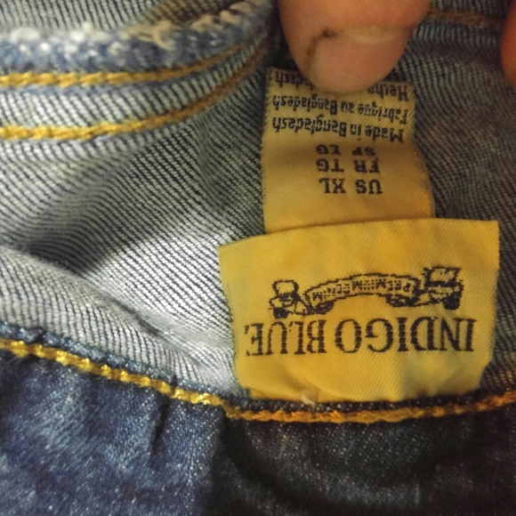 There is 6 pairs of maternity shorts - Picture 5 of 6